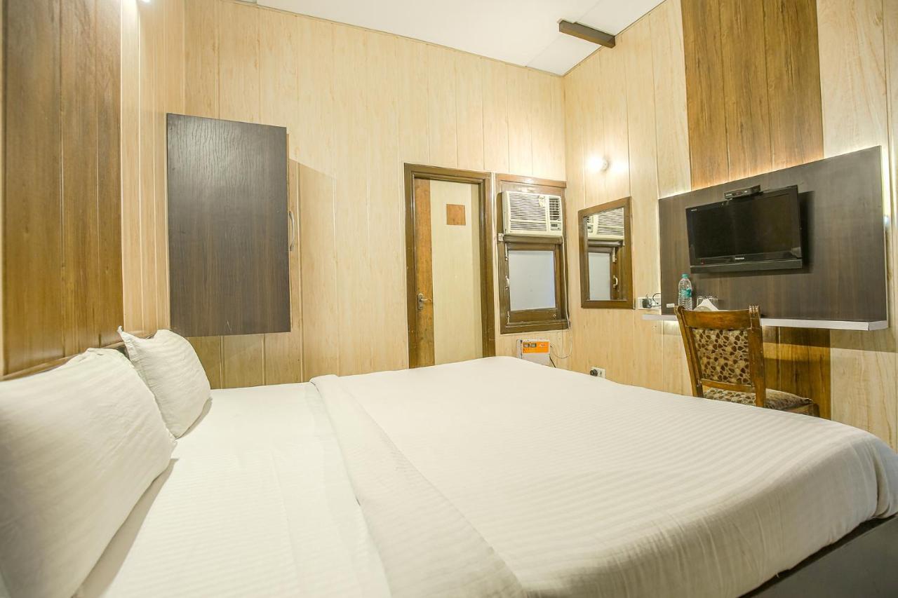 Hotel Hk Continental Амритсар Экстерьер фото