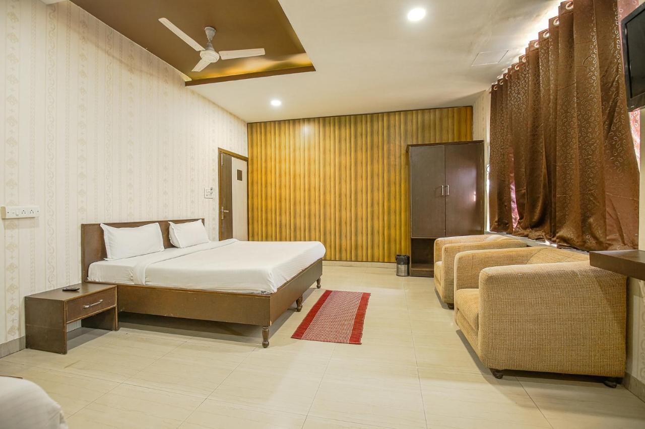 Hotel Hk Continental Амритсар Экстерьер фото