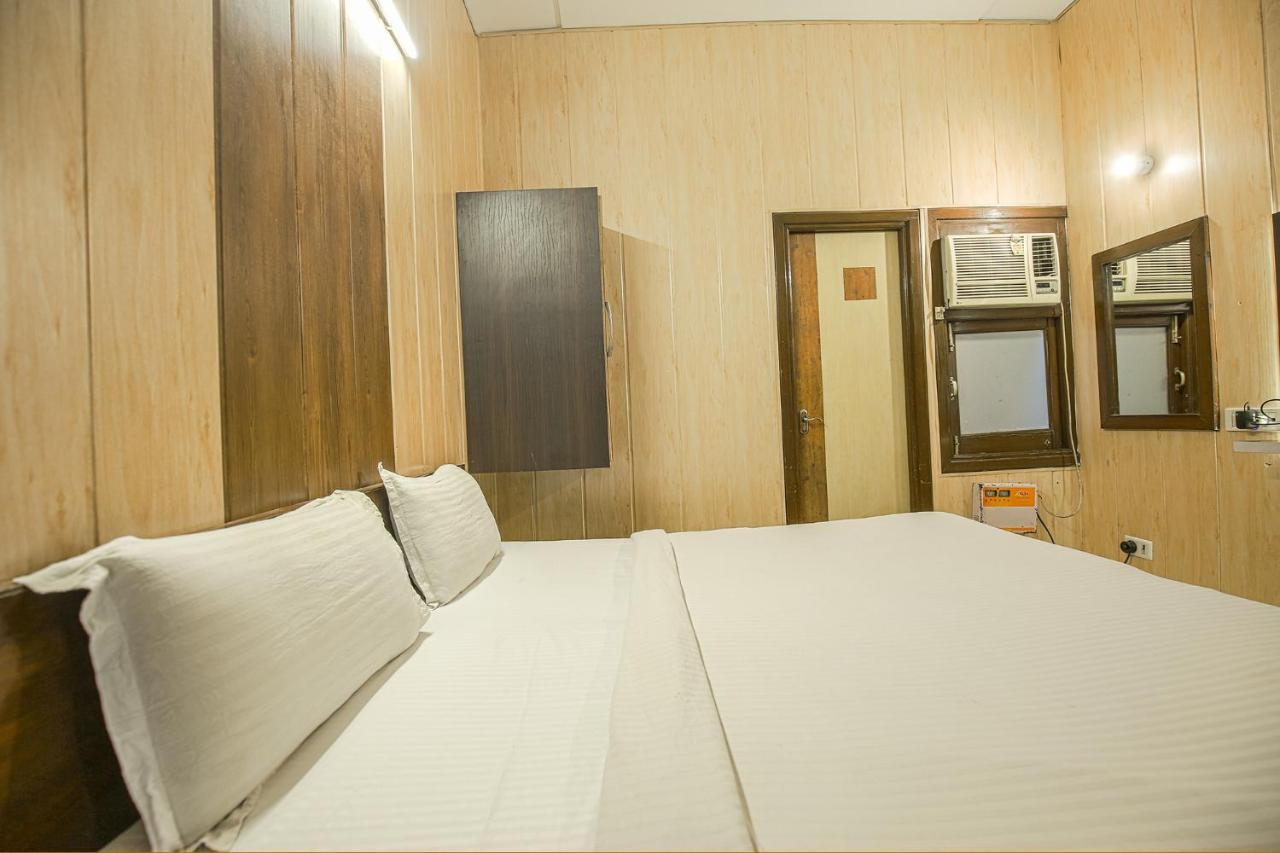 Hotel Hk Continental Амритсар Экстерьер фото