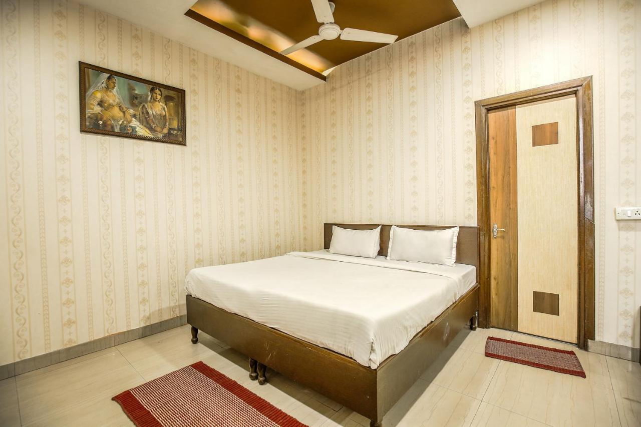 Hotel Hk Continental Амритсар Экстерьер фото