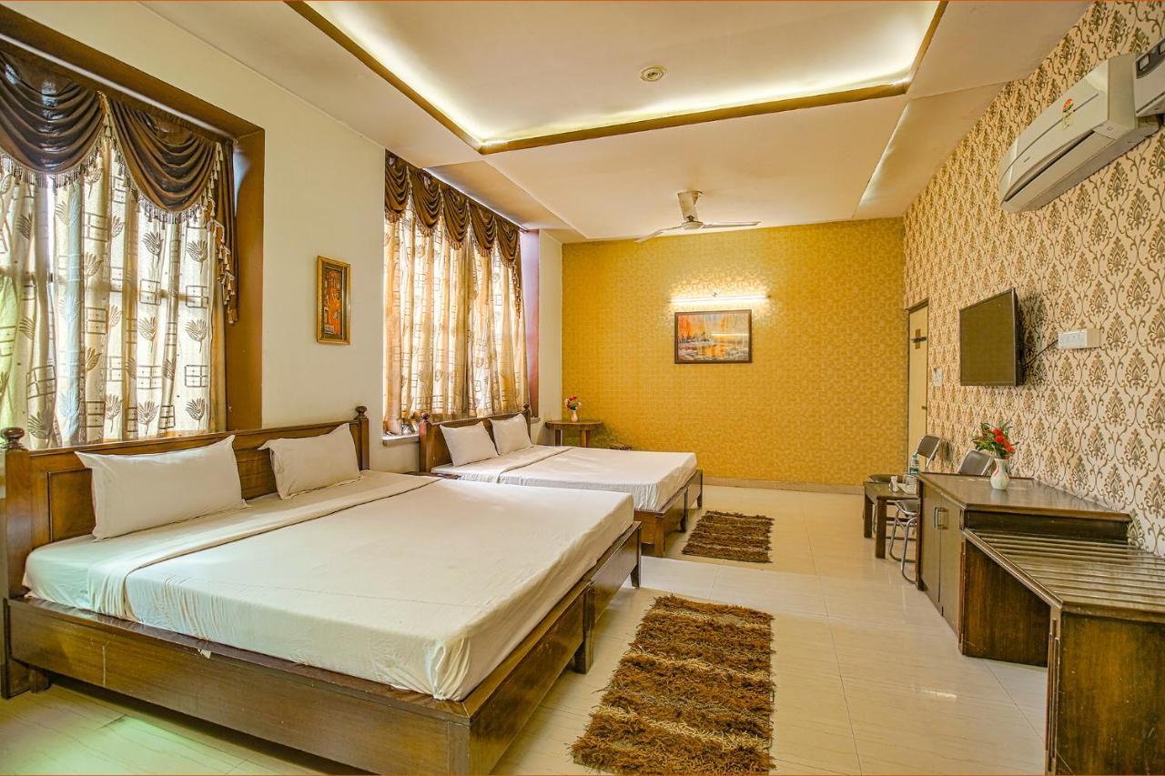 Hotel Hk Continental Амритсар Экстерьер фото