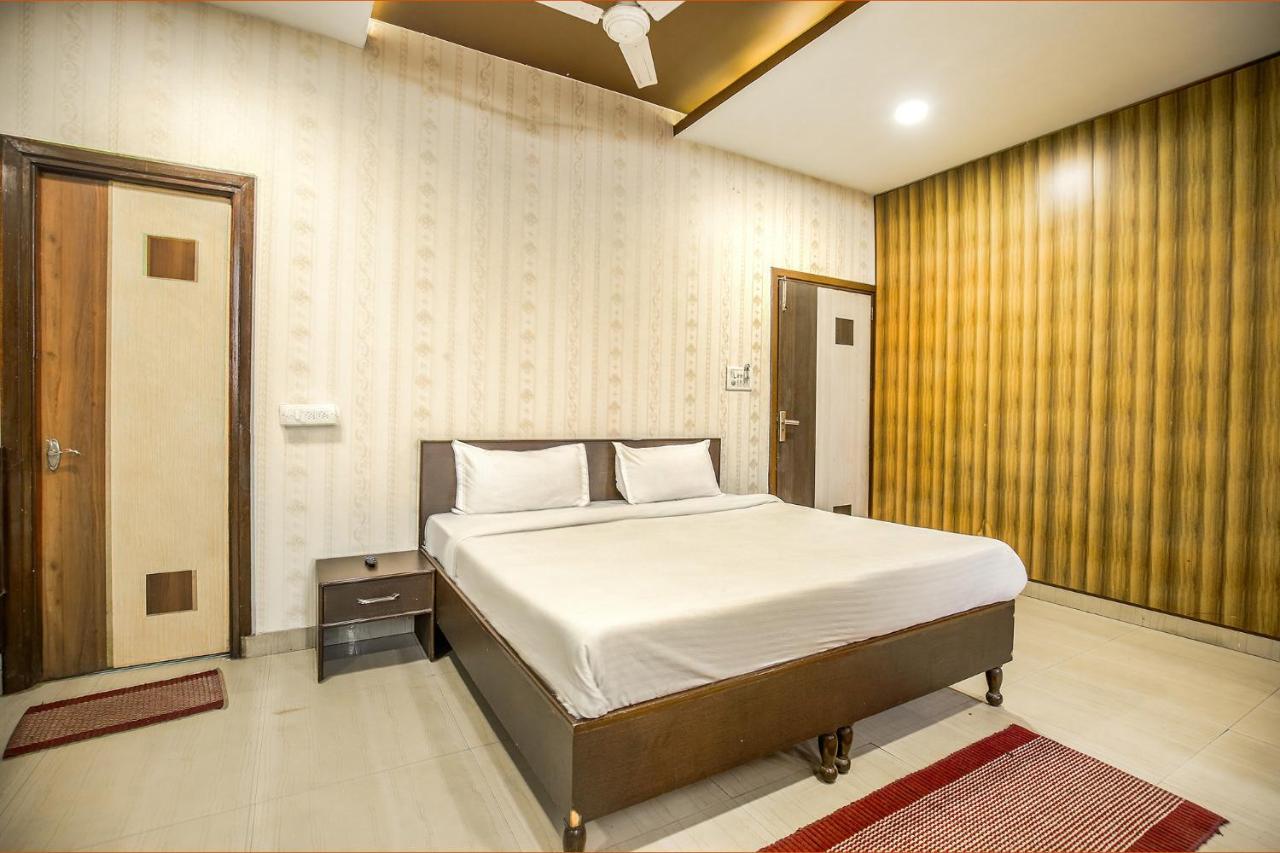 Hotel Hk Continental Амритсар Экстерьер фото