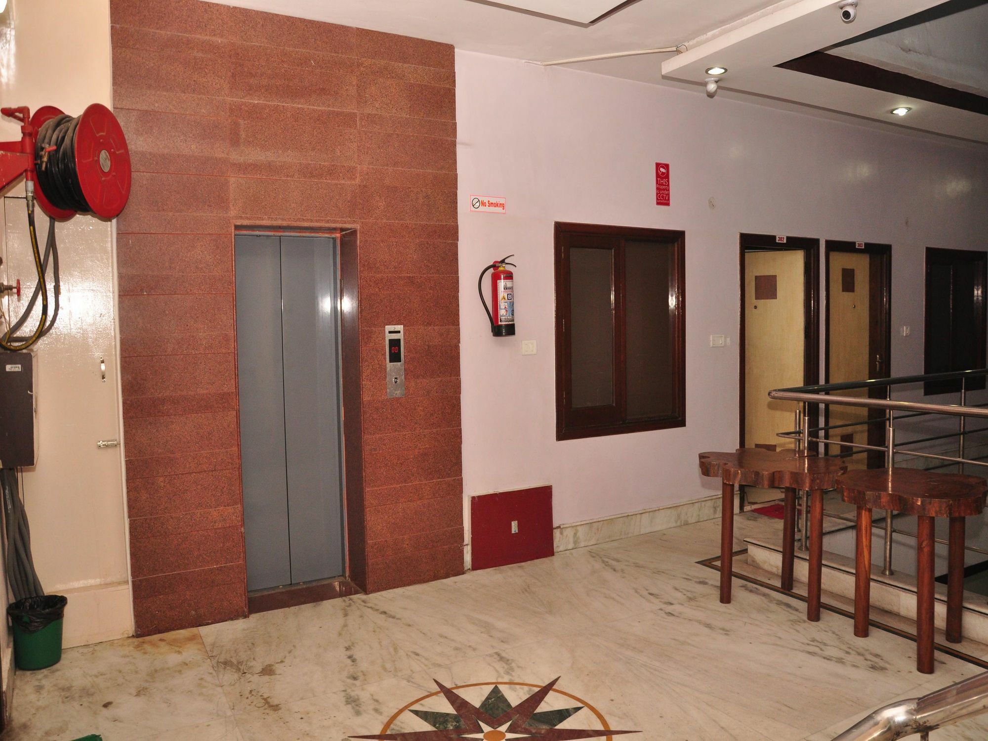 Hotel Hk Continental Амритсар Экстерьер фото